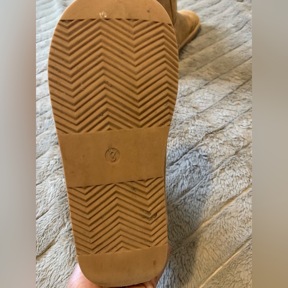 Tan/Brown Adult Used Women'sJoe fresh Boots | Size:3 but=5 mostly - Picture 4 of 7